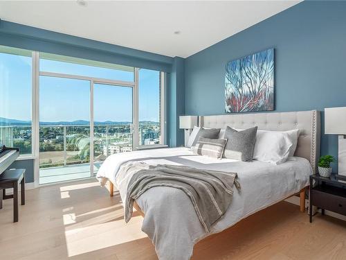 1502-60 Saghalie Rd, Victoria, BC - Indoor Photo Showing Living Room