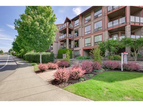 313-4529 West Saanich Rd, Saanich, BC - Outdoor With Balcony