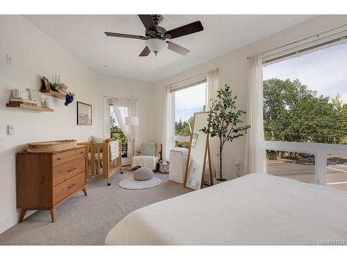 313-4529 West Saanich Rd, Saanich, BC - Indoor Photo Showing Bedroom