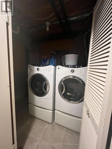 7006 Hickling Crescent, Mississauga, ON - Indoor Photo Showing Laundry Room