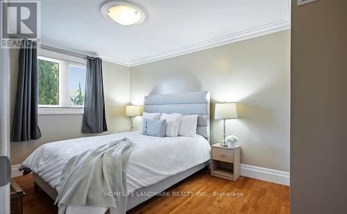 7006 Hickling Crescent, Mississauga, ON - Indoor Photo Showing Bedroom