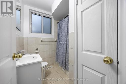 Unit 3 - 349 Frontenac Avenue, Oshawa, ON - Indoor Photo Showing Bathroom