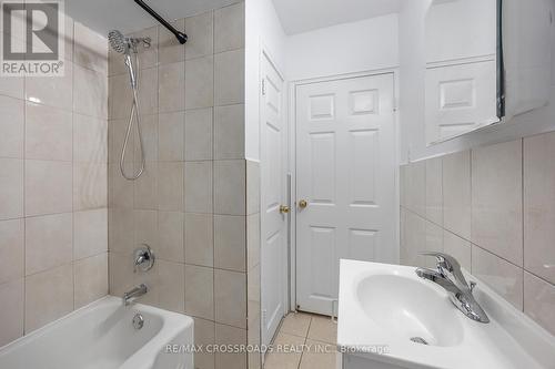 Unit 3 - 349 Frontenac Avenue, Oshawa, ON - Indoor Photo Showing Bathroom