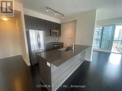 2607 - 510 Curran Place, Mississauga, ON - Indoor Photo Showing Kitchen