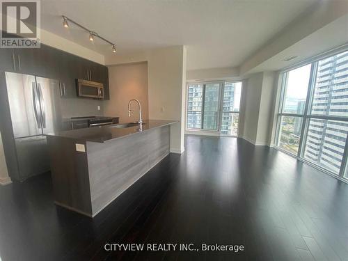 2607 - 510 Curran Place, Mississauga, ON - Indoor Photo Showing Kitchen