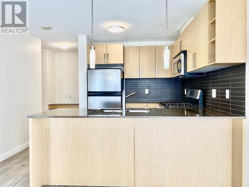 5Xx 9868 Cameron Street, Burnaby, BC - Indoor Photo Showing Kitchen With Double Sink