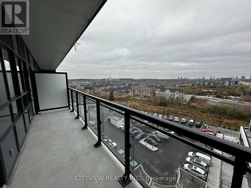 733 - 395 Dundas Street W, Oakville, ON - Outdoor With View