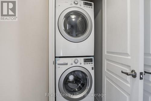 6322 Shapton Crescent, Niagara Falls (219 - Forestview), ON - Indoor Photo Showing Laundry Room