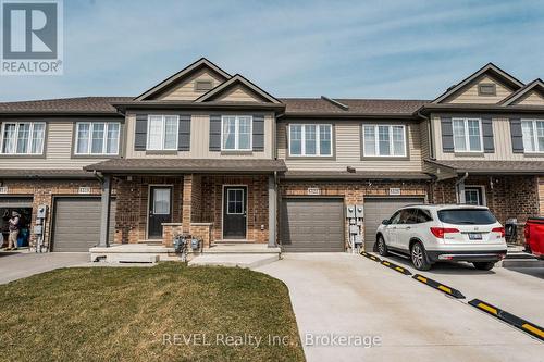 6322 Shapton Crescent, Niagara Falls (219 - Forestview), ON - Outdoor With Facade