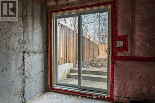 6322 Shapton Crescent, Niagara Falls (219 - Forestview), ON - Indoor Photo Showing Other Room