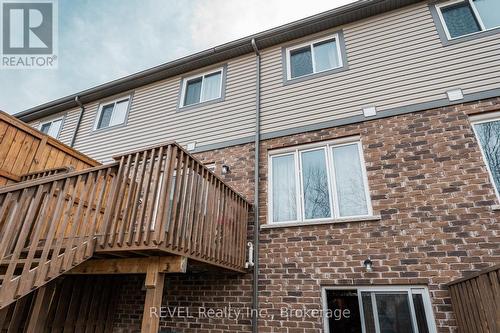 6322 Shapton Crescent, Niagara Falls (219 - Forestview), ON - Outdoor With Exterior