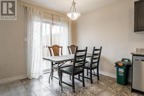 6322 Shapton Crescent, Niagara Falls (219 - Forestview), ON - Indoor Photo Showing Dining Room