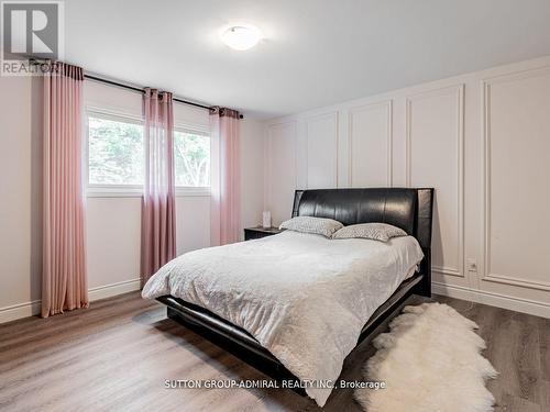 6 Cherry Hills Road, Vaughan, ON - Indoor Photo Showing Bedroom