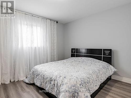 6 Cherry Hills Road, Vaughan, ON - Indoor Photo Showing Bedroom