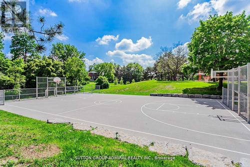 6 Cherry Hills Road, Vaughan, ON - Outdoor