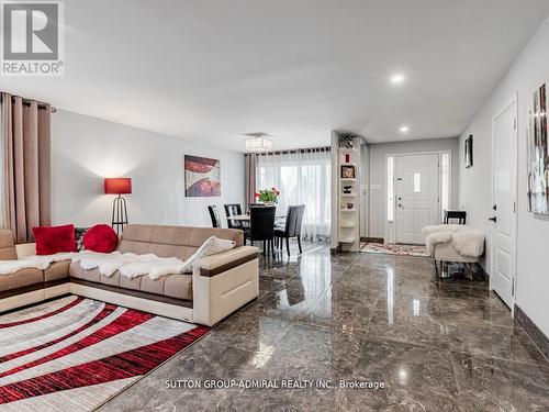 6 Cherry Hills Road, Vaughan, ON - Indoor Photo Showing Living Room