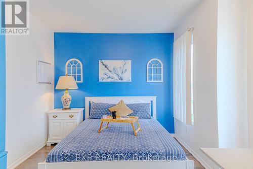 4 - 60 Fairwood Circle, Brampton, ON - Indoor Photo Showing Bedroom