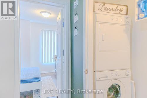 4 - 60 Fairwood Circle, Brampton, ON - Indoor Photo Showing Laundry Room