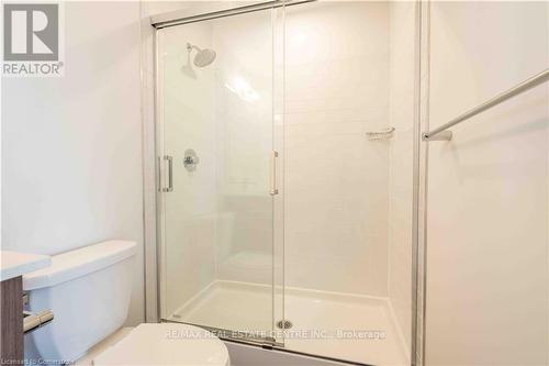 13 - Ul - 2273 Turnberry Road, Burlington, ON - Indoor Photo Showing Bathroom