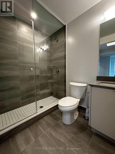 1803 - 202 Burnhamthorpe Road E, Mississauga, ON - Indoor Photo Showing Bathroom