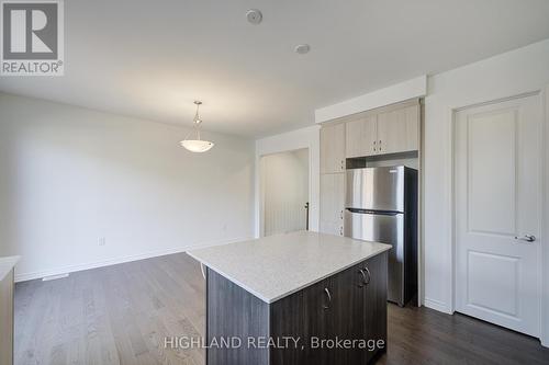 5 - 1210 Poppy Gardens, Oakville, ON - Indoor Photo Showing Kitchen