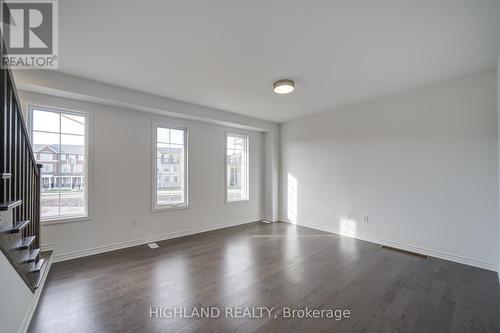 5 - 1210 Poppy Gardens, Oakville, ON - Indoor Photo Showing Other Room