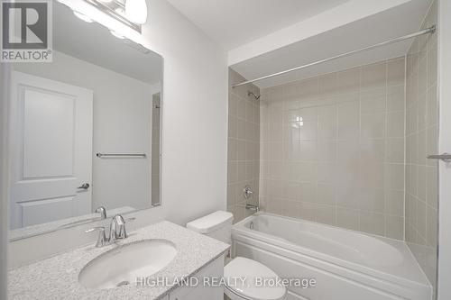 5 - 1210 Poppy Gardens, Oakville, ON - Indoor Photo Showing Bathroom