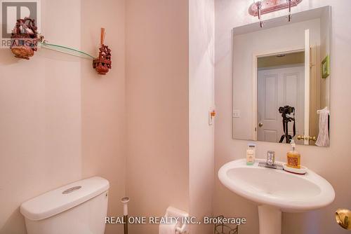 101 Bur Oak Avenue, Markham, ON - Indoor Photo Showing Bathroom