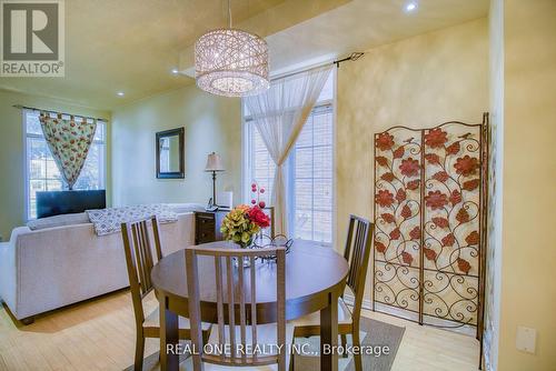 101 Bur Oak Avenue, Markham, ON - Indoor Photo Showing Dining Room