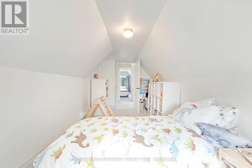 93 Peter Street, Hamilton, ON - Indoor Photo Showing Bedroom