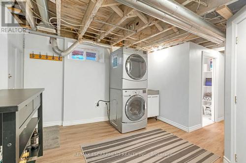 93 Peter Street, Hamilton, ON - Indoor Photo Showing Laundry Room