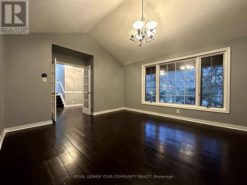 136 Arnold Crescent, Richmond Hill, ON - Indoor Photo Showing Other Room