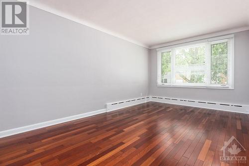 214 Hannah Street Street, Ottawa, ON - Indoor Photo Showing Other Room