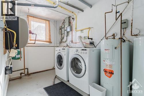 214 Hannah Street Street, Ottawa, ON - Indoor Photo Showing Laundry Room