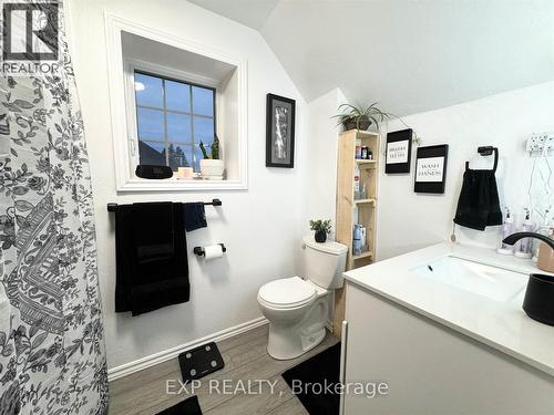 85 Birch Street E, Chapleau, ON -  Photo Showing Bathroom