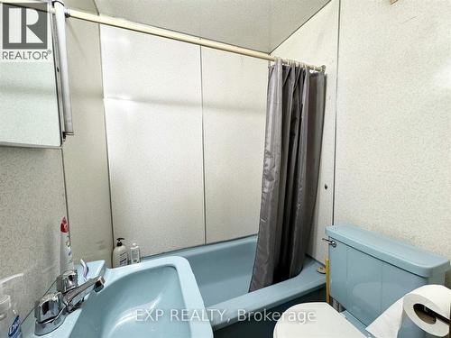 85 Birch Street E, Chapleau, ON - Indoor Photo Showing Bathroom