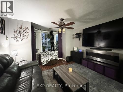 85 Birch Street E, Chapleau, ON - Indoor Photo Showing Living Room