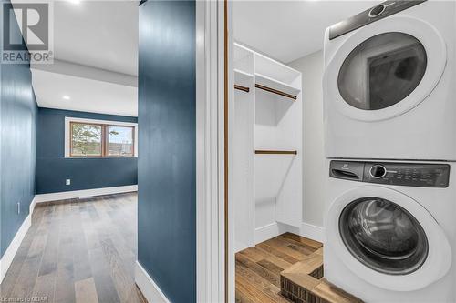 15 Clearview Street, Guelph, ON - Indoor Photo Showing Laundry Room