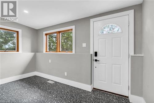 15 Clearview Street, Guelph, ON - Indoor Photo Showing Other Room