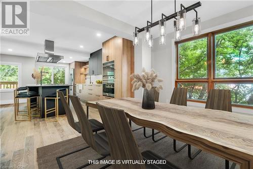 15 Clearview Street, Guelph, ON - Indoor Photo Showing Dining Room