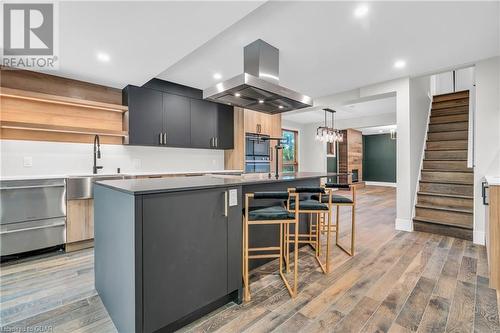 15 Clearview Street, Guelph, ON - Indoor Photo Showing Kitchen With Upgraded Kitchen