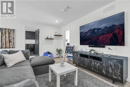 304 Kathleen Street, Guelph, ON - Indoor Photo Showing Living Room