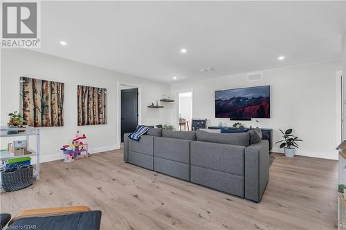 304 Kathleen Street, Guelph, ON - Indoor Photo Showing Living Room