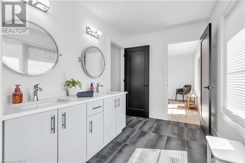 304 Kathleen Street, Guelph, ON - Indoor Photo Showing Bathroom