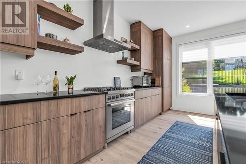 304 Kathleen Street, Guelph, ON - Indoor Photo Showing Kitchen