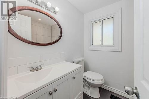 700 Paisley Road Unit# 73, Guelph, ON - Indoor Photo Showing Bathroom