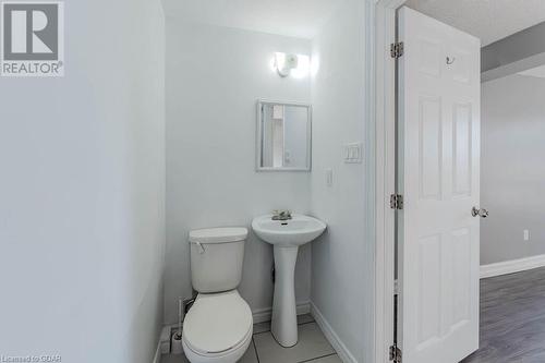 700 Paisley Road Unit# 73, Guelph, ON - Indoor Photo Showing Bathroom