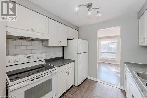 700 Paisley Road Unit# 73, Guelph, ON - Indoor Photo Showing Kitchen