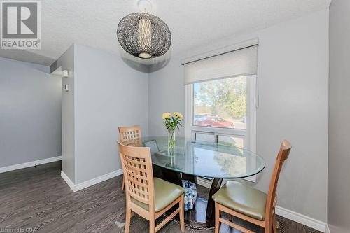 700 Paisley Road Unit# 73, Guelph, ON - Indoor Photo Showing Dining Room