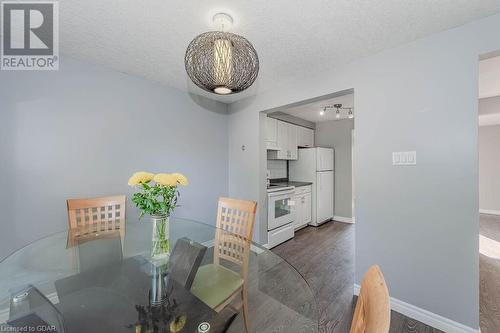 700 Paisley Road Unit# 73, Guelph, ON - Indoor Photo Showing Dining Room